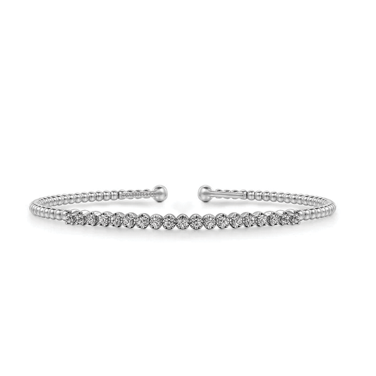 <b>MATERIALS</b> 
<b>MATERIALS</b> 
•	14k White Gold
•	Diamo...